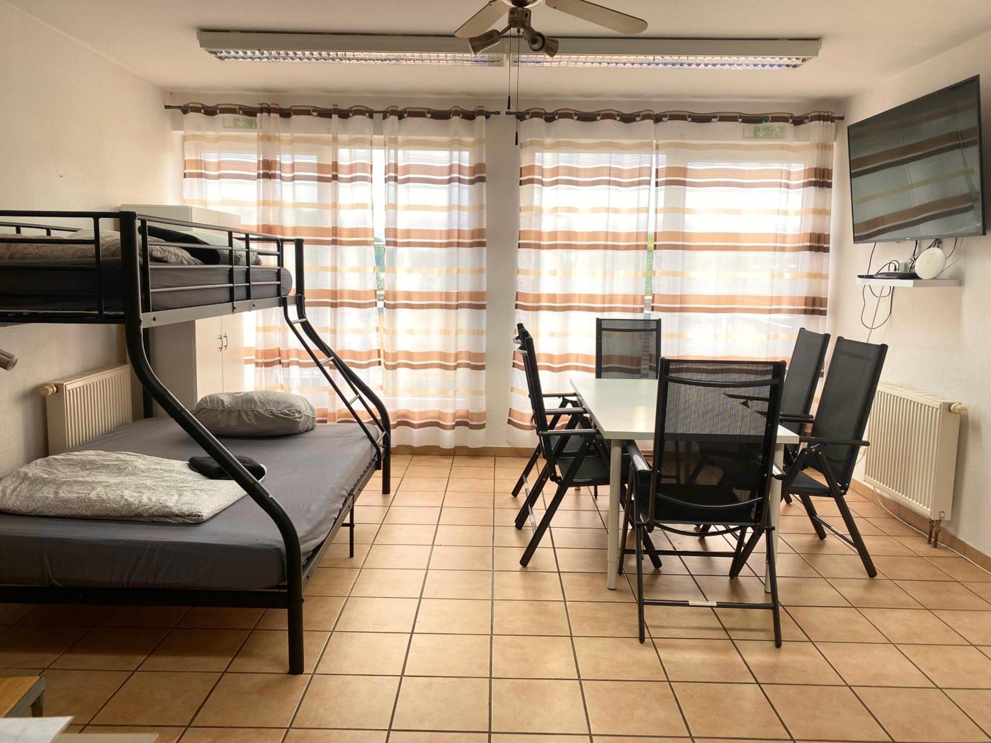 Apartments Rhona I Und II Neunkirchen City Ngoại thất bức ảnh