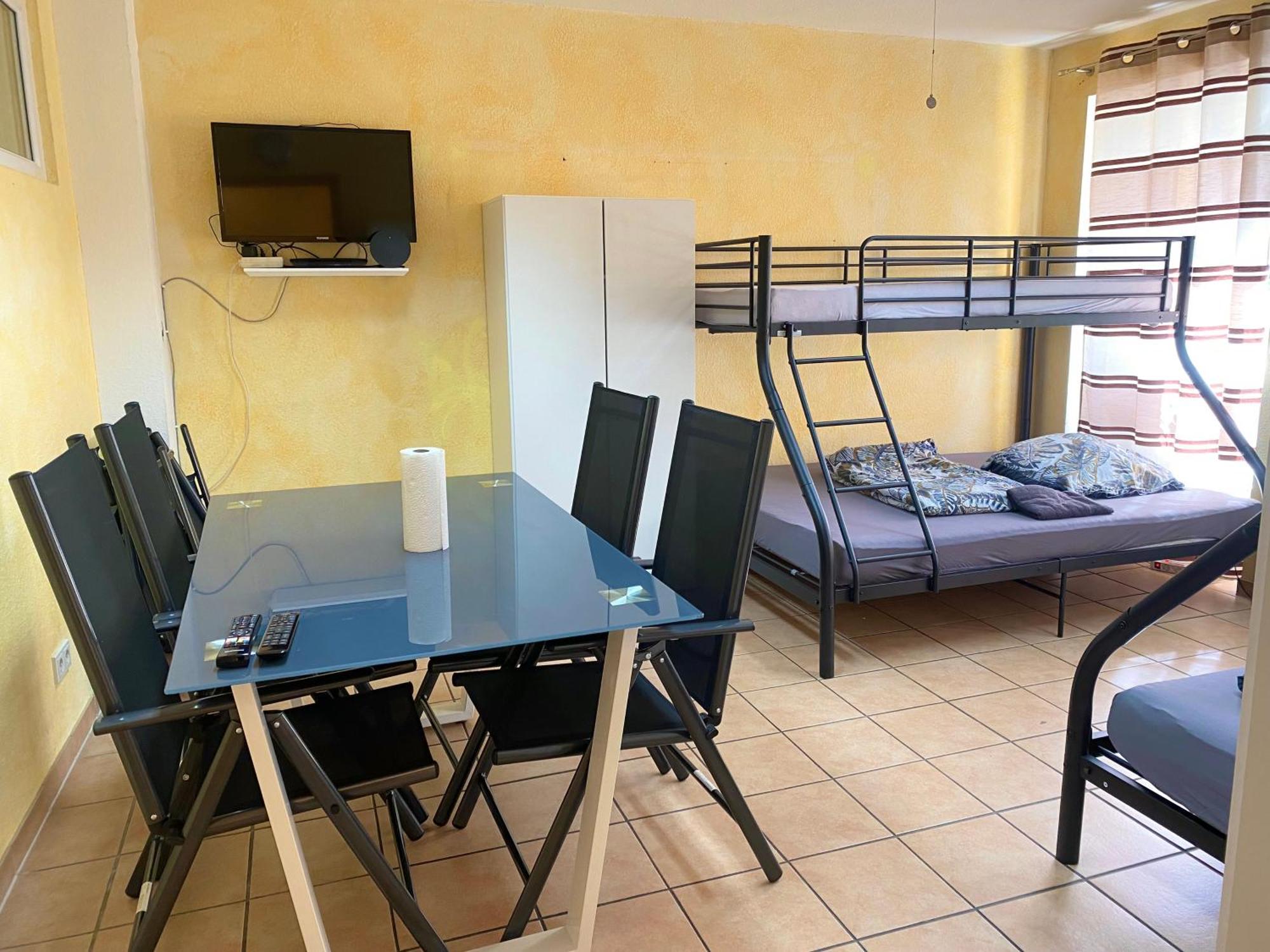 Apartments Rhona I Und II Neunkirchen City Ngoại thất bức ảnh