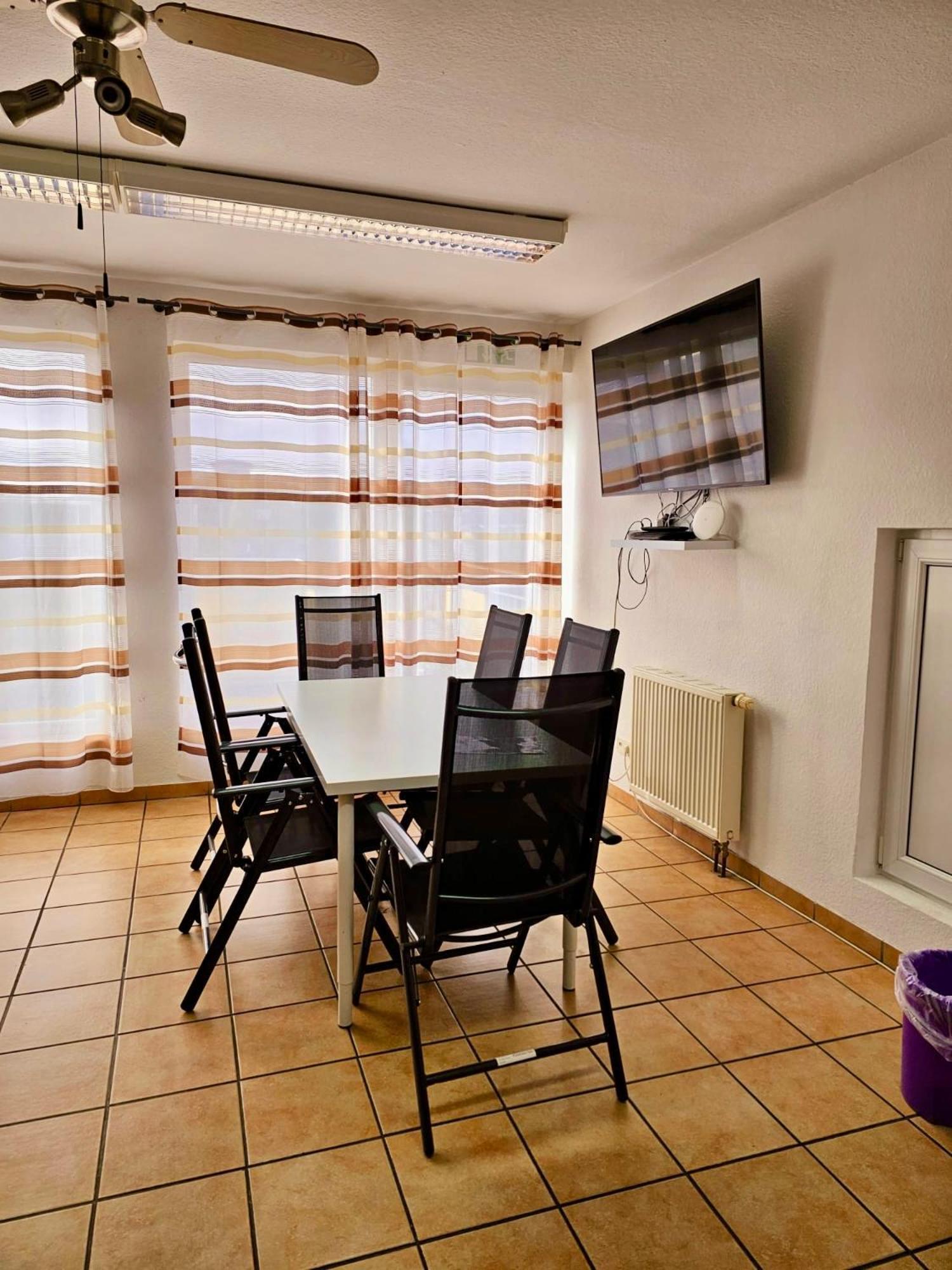 Apartments Rhona I Und II Neunkirchen City Ngoại thất bức ảnh